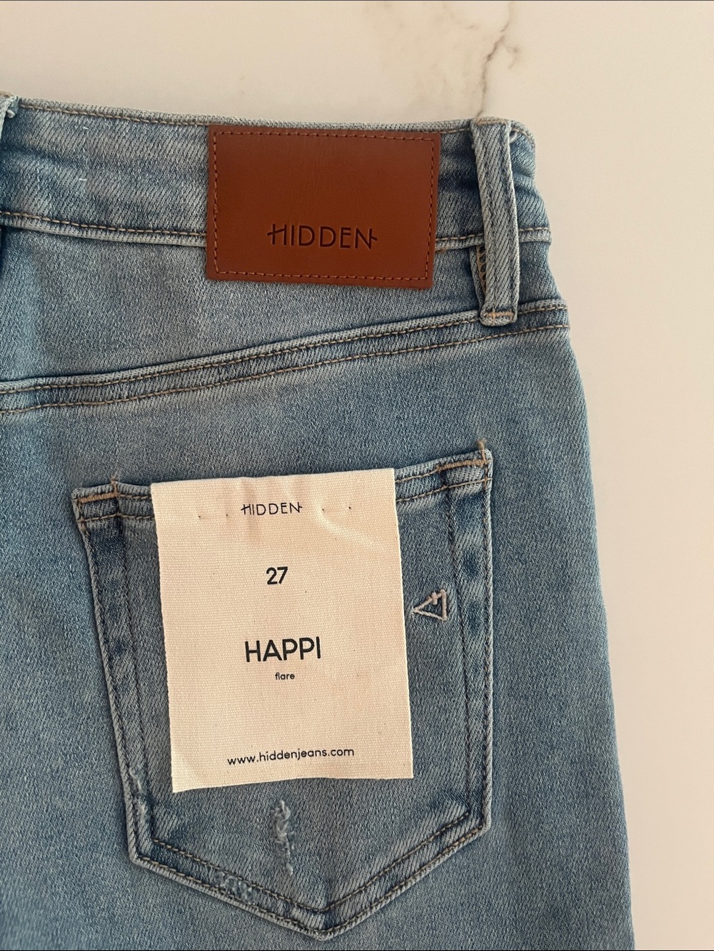 Hidden NEW The Happi Distressed Stretch Flare Jeans 27 - Picture 4 of 9